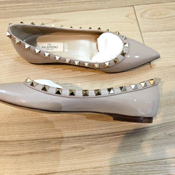 Valentino Garavani Rockstud Pointed Toe Ballerina Flat 5.5. Brand new. - Picture 15 of 15